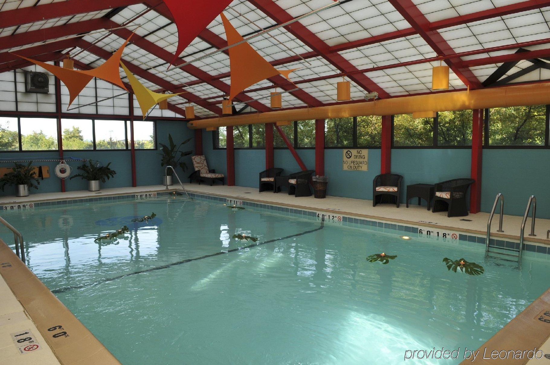 Hotel Indigo Chicago - Vernon Hills By Ihg Bagian luar foto